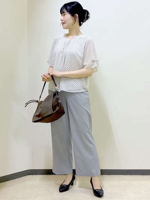  beni_gingerさんの「Reflect｜【マシンウォッシュ可／セットアップ可】コツキ柄プリントブラウス」を使ったコーディネート