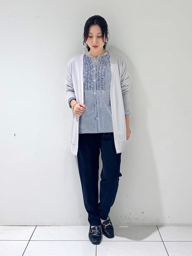 そんさんの「INDIVI｜【洗える】着流しロングカーディガン」を使ったコーディネート