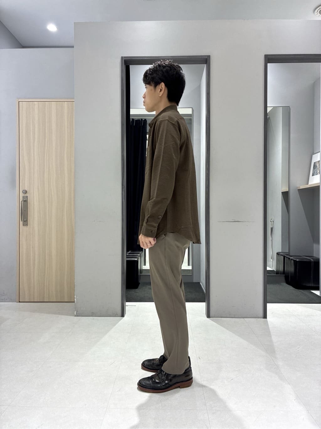 わいずみさんの「TAKEO KIKUCHI｜【COOL CITY WEAR】インドライ天竺モックネック プルオーバー /吸汗速乾」を使ったコーディネート