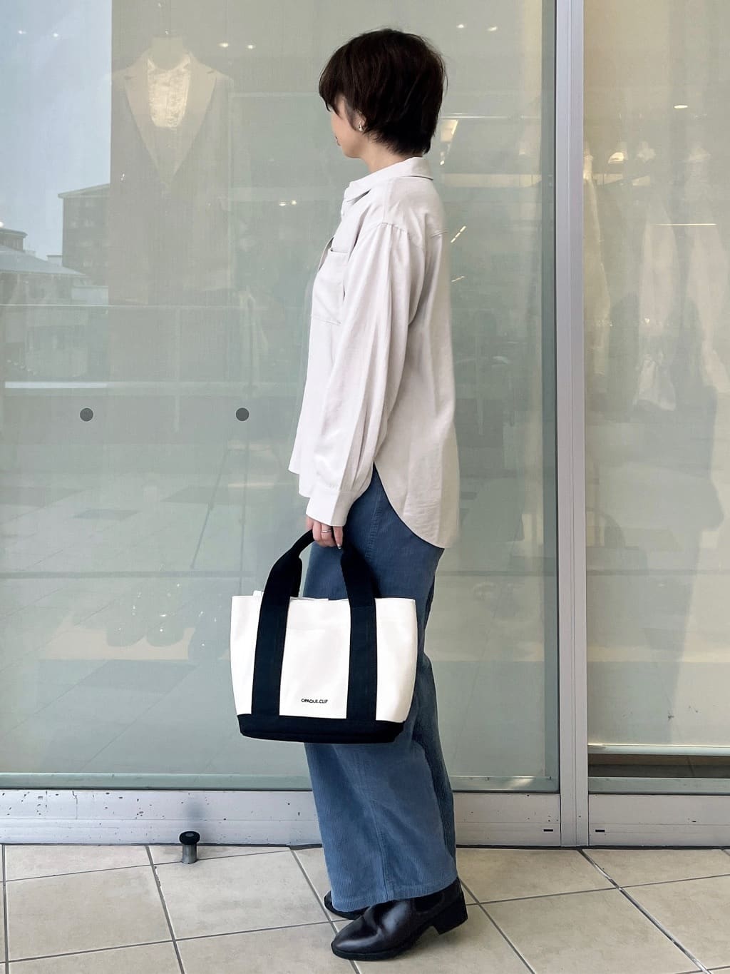 yo-koさんの「OPAQUE.CLIP｜スエードライクシャツ【洗濯機OK】」を使ったコーディネート