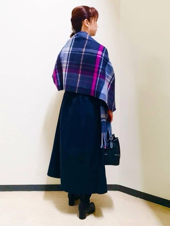花さんの「Reflect｜【軽い羽織に◎／セットアップ可】パール調ボタン付きカーディガン」を使ったコーディネート