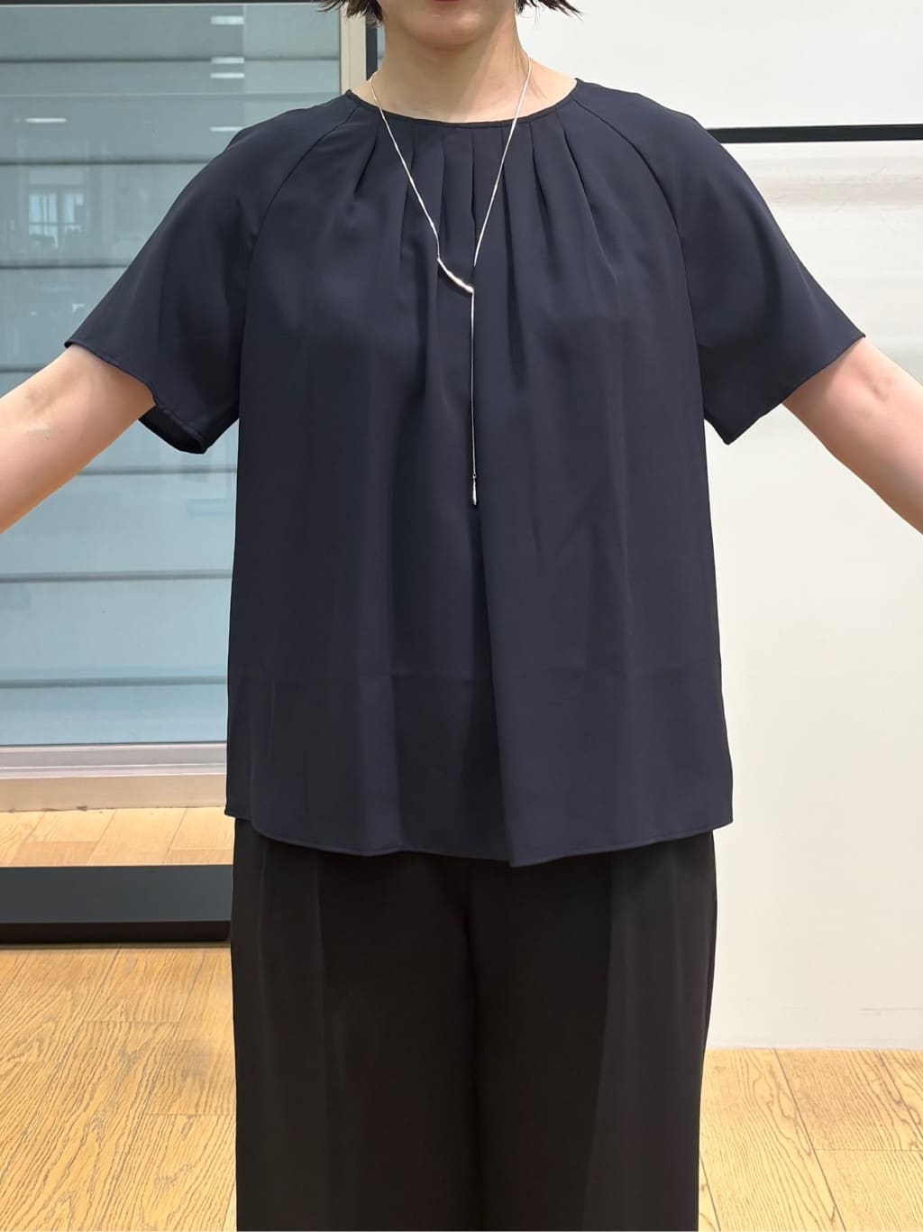 asamiさんの「INDIVI｜【UVケア】タックブラウス」を使ったコーディネート