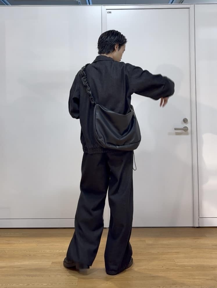 北浦歩大さんの「tk.TAKEO KIKUCHI｜ドロストショルダーバッグ」を使ったコーディネート
