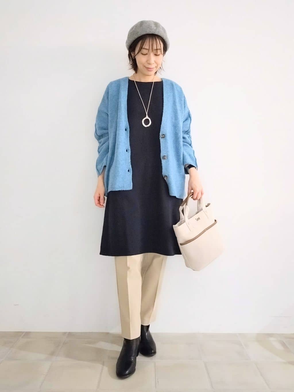 miomioさんの「SHOO･LA･RUE｜【洗濯機可】ふわっと軽く羽織れる オーバーサイズカーディガン」を使ったコーディネート