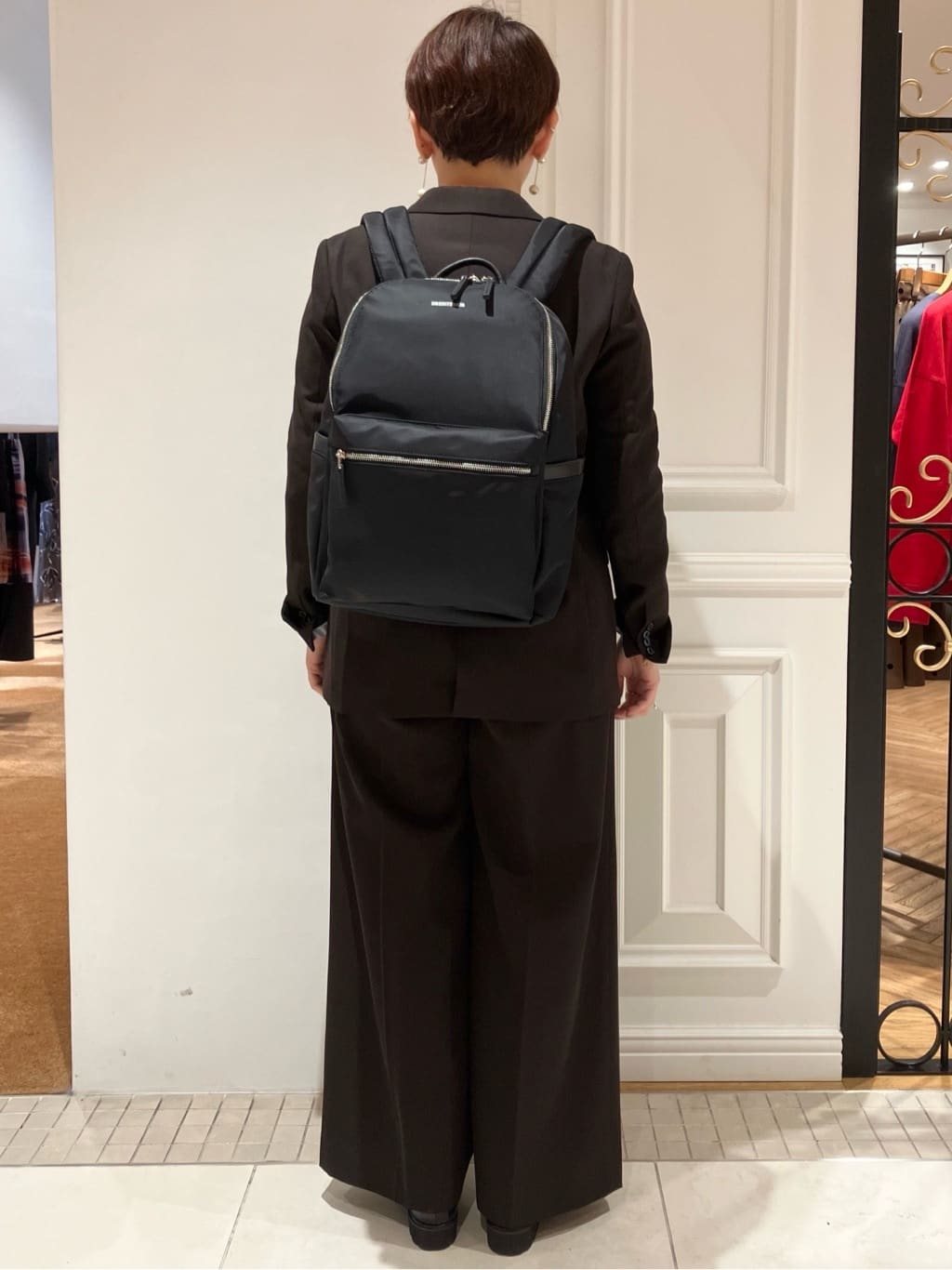 TAJIさんの「DRESSTERIOR｜【再入荷/荷重軽減】サスペンションマルチポケットリュック」を使ったコーディネート
