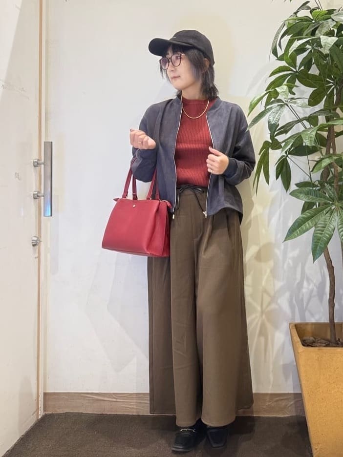misakiさんの「SHOO･LA･RUE｜【S-LL】柔らかくて軽い さっと羽織れるフェイクスエードブルゾン【CIRCRIC】」を使ったコーディネート