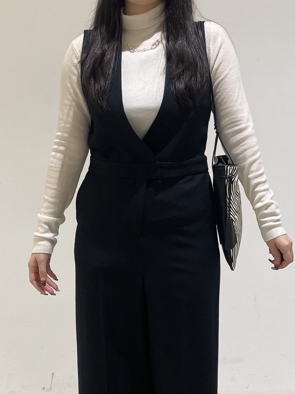 emikaさんの「INDIVI｜【洗える／薄手／ラメ】シアーラメニット」を使ったコーディネート