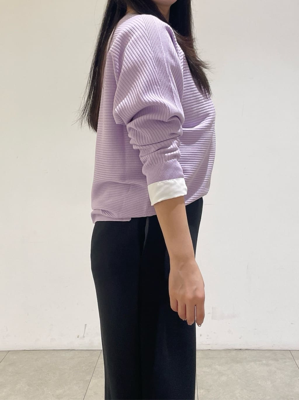 emikaさんの「INDIVI｜【洗える／体型カバー】美シルエットニット」を使ったコーディネート