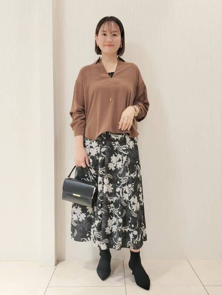 naokoさんの「UNTITLED｜【アンサンブル可/洗える/ボタンなし】シルクウールカシミヤ 着流しカーディガン」を使ったコーディネート