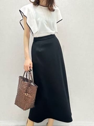 Miwaさんの「UNTITLED｜【後ろウエストゴム/ストレッチ性/オンオフ】ジャージナロースカート」を使ったコーディネート