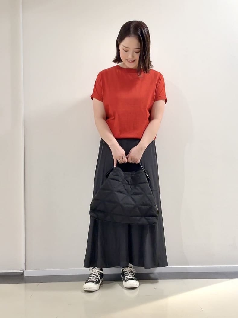 YUIさんの「UNTITLED｜【洗える/前後2WAY】ネックプルオーバーニット」を使ったコーディネート