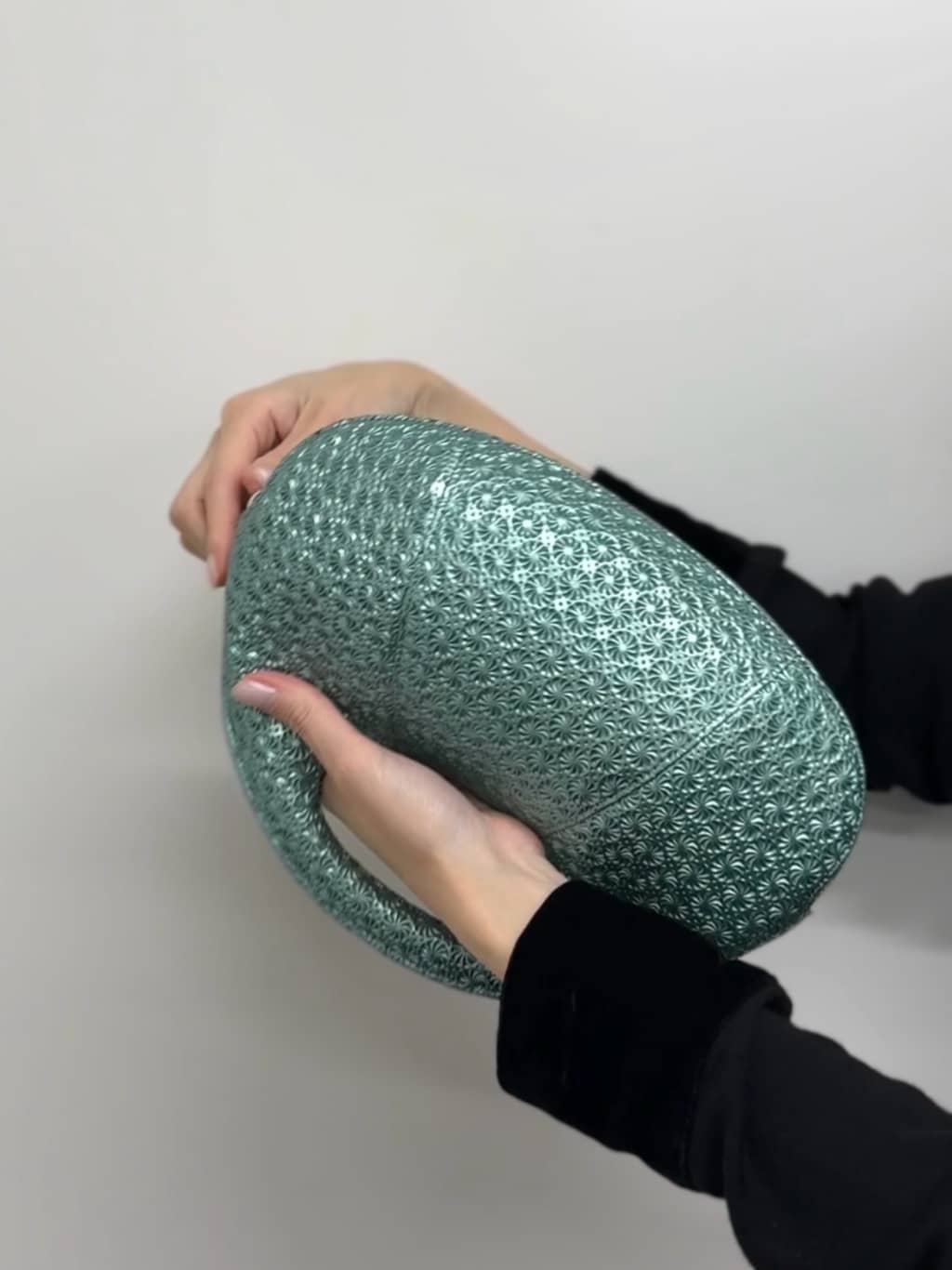 Kさんの「HIROKO HAYASHI｜GIRASOLE PIPERITA（ジラソーレ ピペリータ）クロワッサンバッグ」を使ったコーディネート
