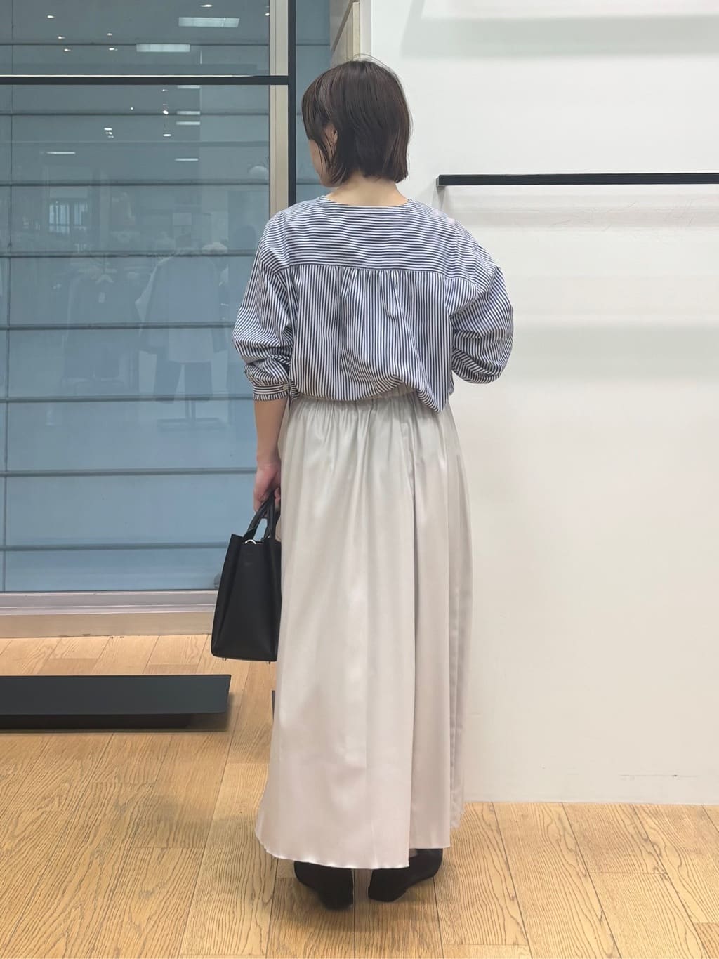 asamiさんの「INDIVI｜【洗える】胸元タックフリル長袖ブラウス」を使ったコーディネート