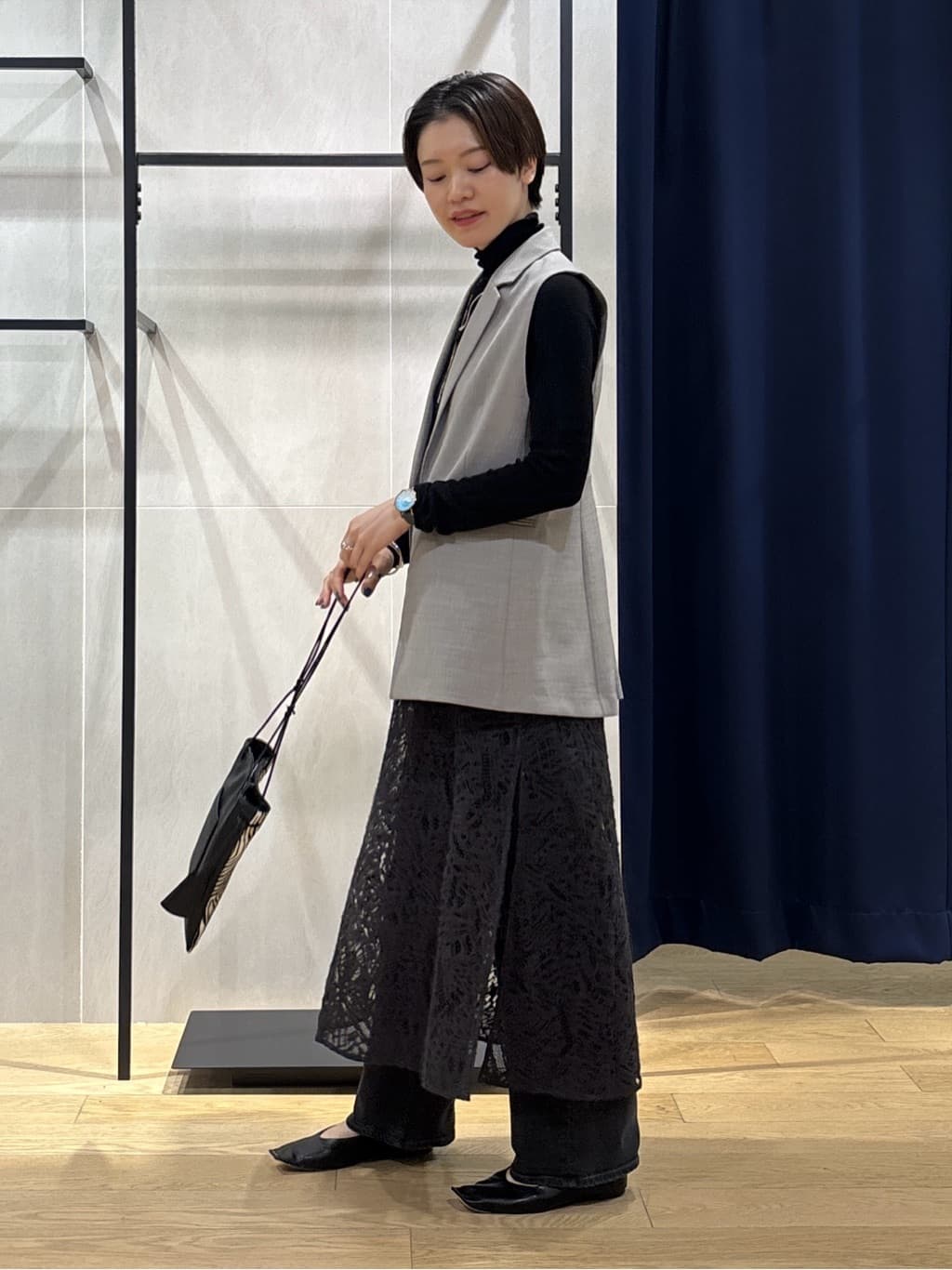 kanaeさんの「INDIVI｜【セットアップ可能】凹凸ストレッチ素材テーラードカラージレジャケット」を使ったコーディネート