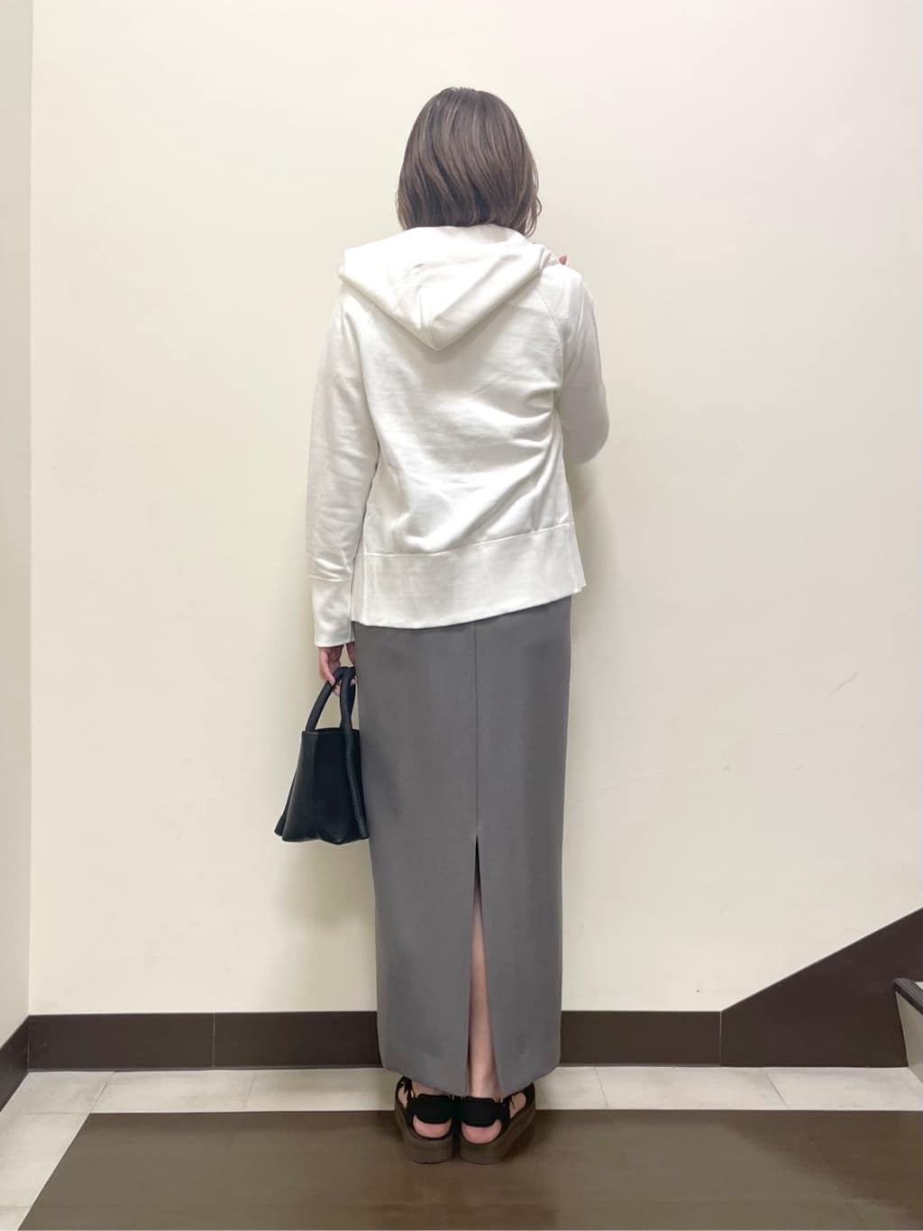 makiさんの「DRESSTERIOR｜◆【美人百花/モデル美香着用】コンフォートアイラインキャミワンピース」を使ったコーディネート