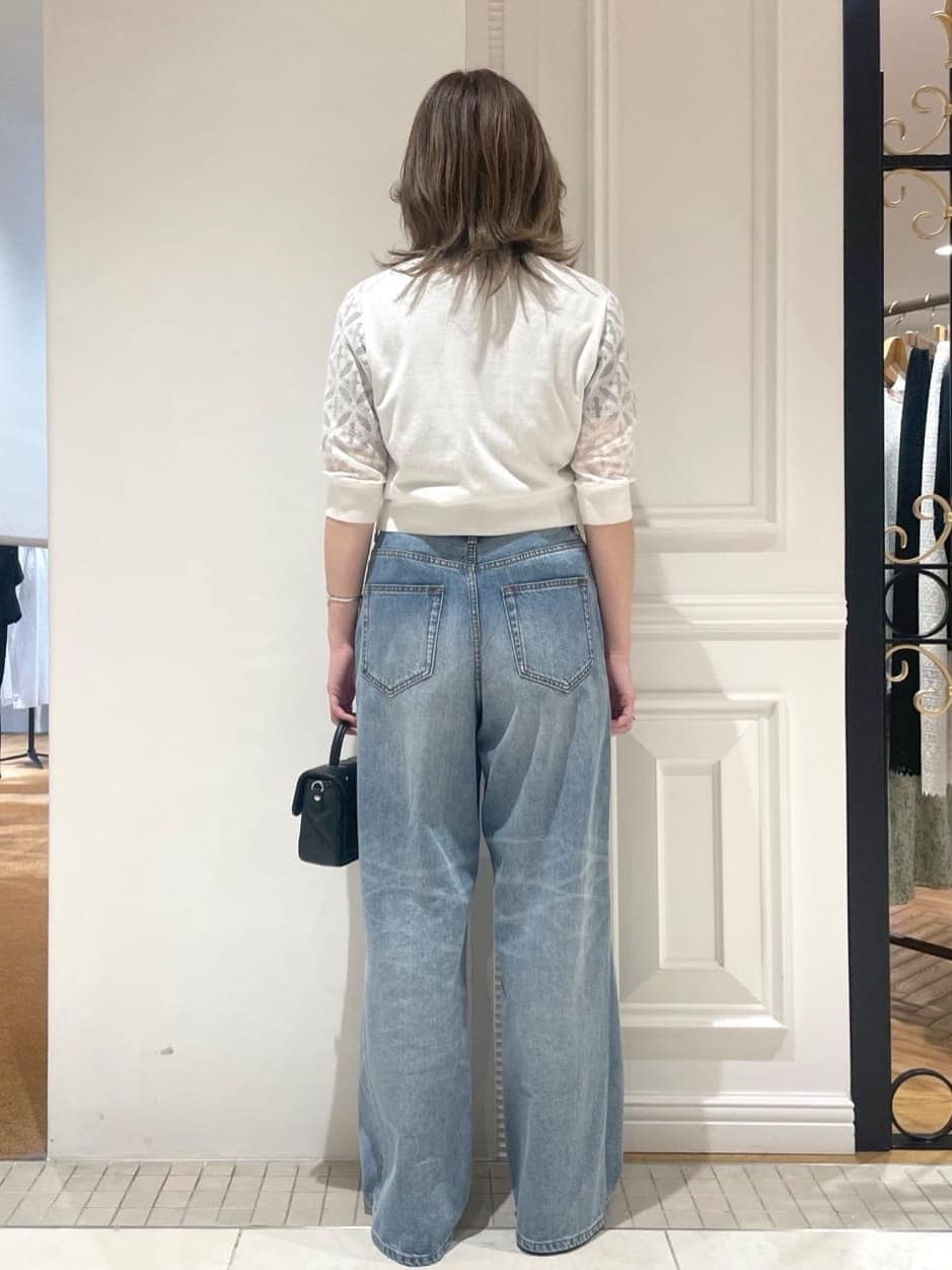 makiさんの「DRESSTERIOR｜◆20／1シルケット風天竺Tシャツ」を使ったコーディネート