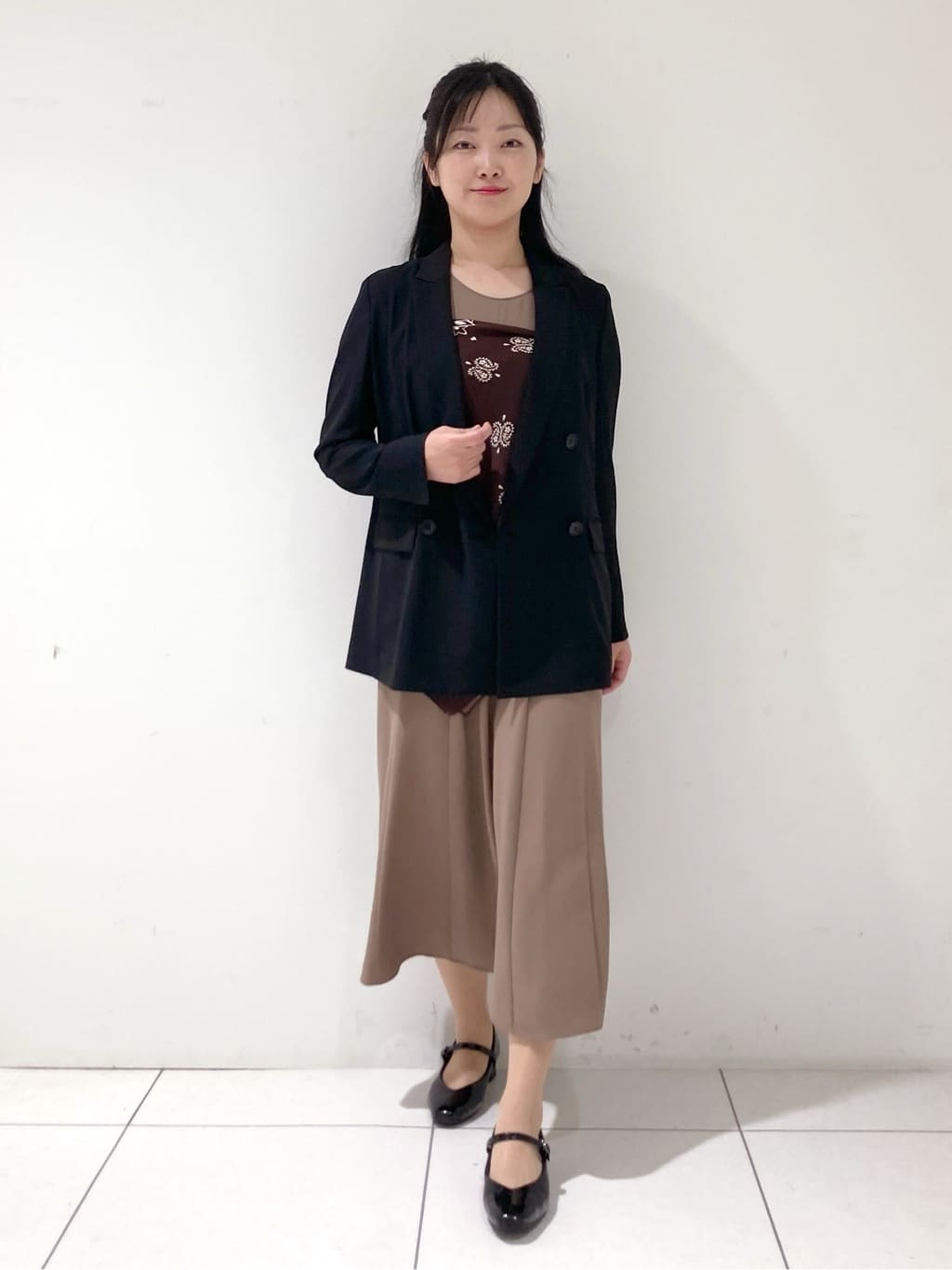 momokoさんの「INDIVI｜【軽く羽織れる！】ダブルジャケット」を使ったコーディネート