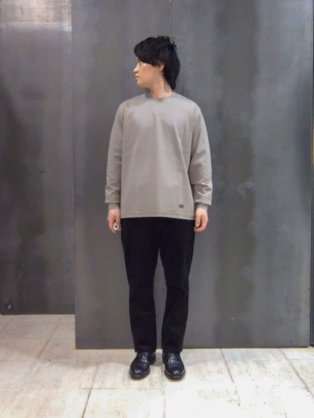 shiominさんの「TAKEO KIKUCHI｜【360&deg;ストレッチ／セットアップ対応】None Of Stress ジャケット」を使ったコーディネート
