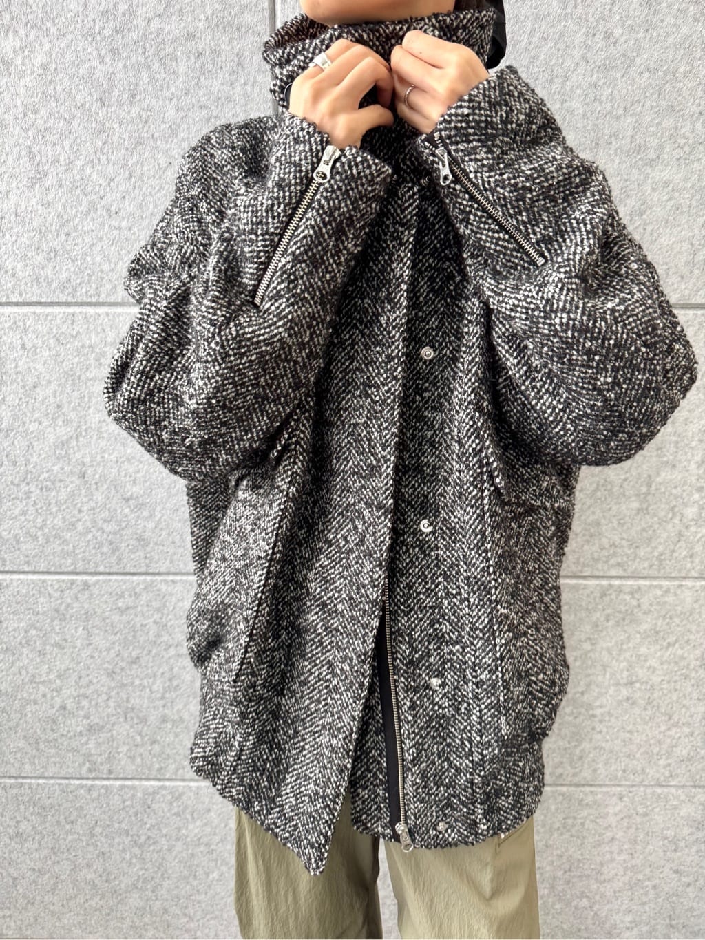 uchi__yamaさんの「CODE A｜oversized tweed blouson」を使ったコーディネート