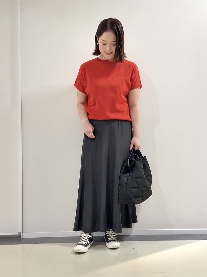 YUIさんの「UNTITLED｜【洗える/前後2WAY】ネックプルオーバーニット」を使ったコーディネート