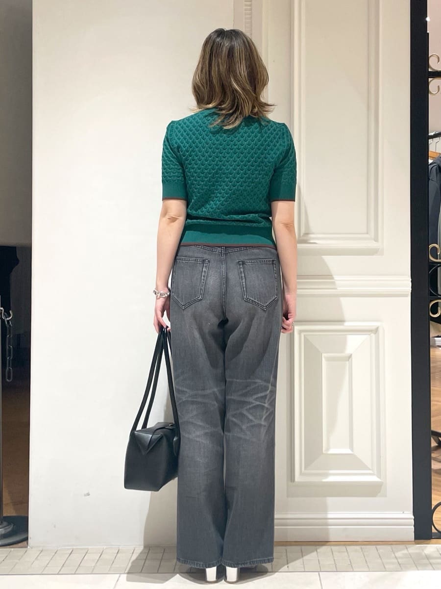 makiさんの「DRESSTERIOR｜【6色展開/オンオフ】レース編みハーフスリーブニット」を使ったコーディネート