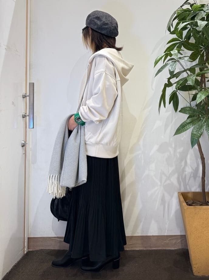 misakiさんの「SHOO･LA･RUE｜ストレッチブーツ」を使ったコーディネート