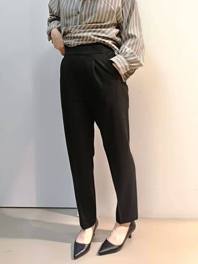 あんさんの「THE SHOP TK｜【後ろ姿もサマになる】ストライプ バックシャーリングシャツ/体型カバー/洗える」を使ったコーディネート
