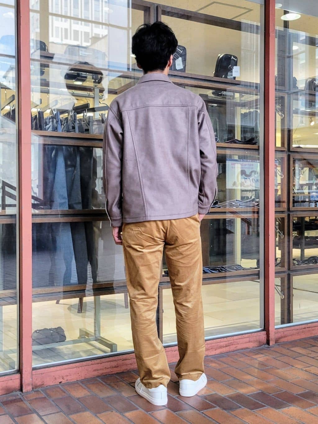 piroyaさんの「TAKEO KIKUCHI｜ストレッチ テーラードＴシャツ」を使ったコーディネート
