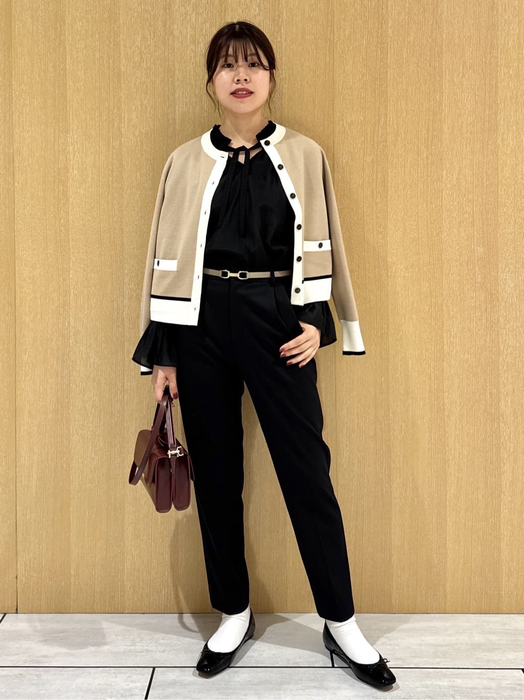 nanaさんの「UNTITLED｜【アンサンブル可/ジャケット風】ウールミラノリブカーディガン」を使ったコーディネート