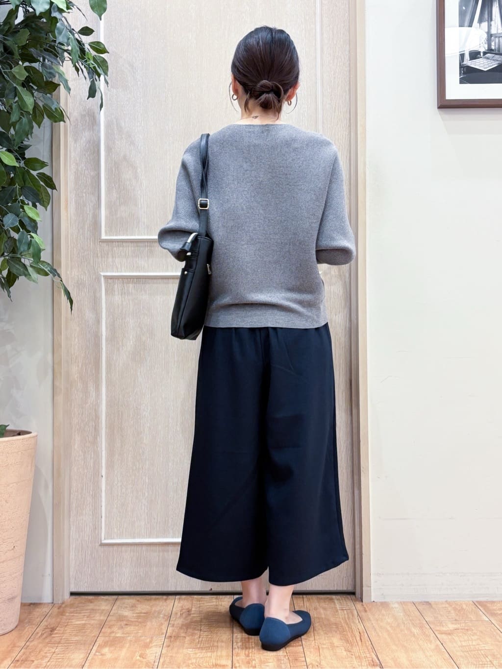 なみさんの「SHOO･LA･RUE｜ウエストまわりをすっきり魅せる デザインガウチョパンツ」を使ったコーディネート
