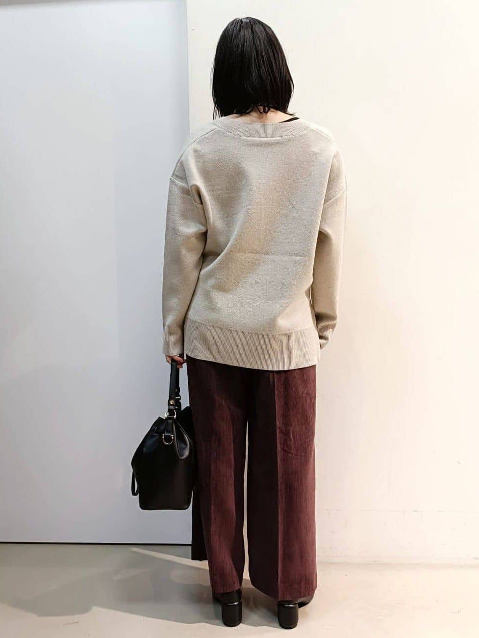 あんさんの「THE SHOP TK｜【体型カバー】ゆったり サイドスリットニット」を使ったコーディネート