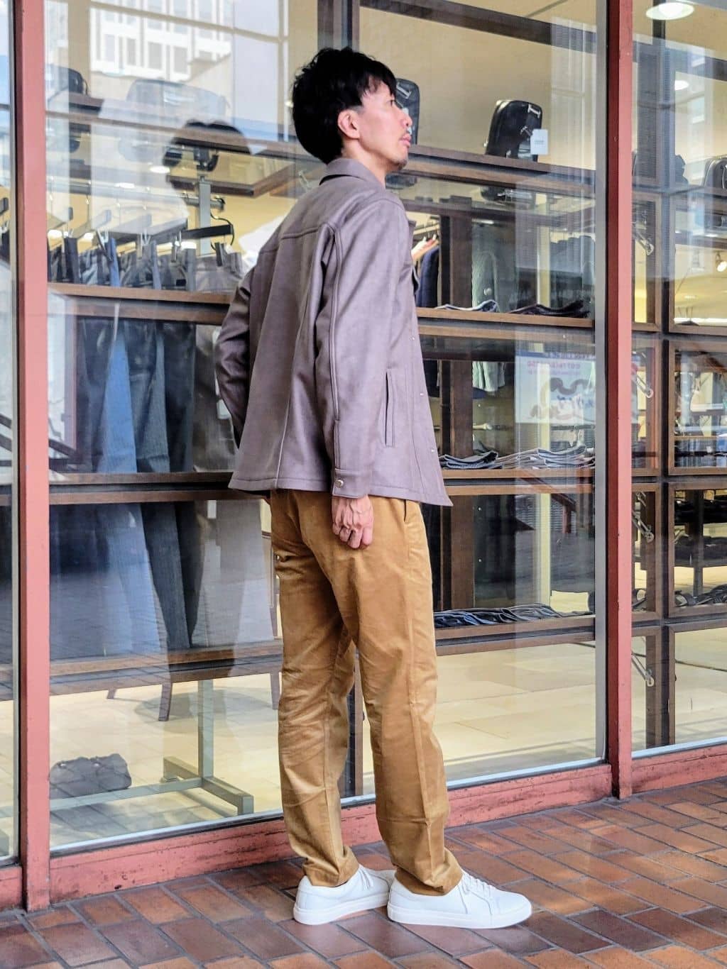 piroyaさんの「TAKEO KIKUCHI｜ストレッチ テーラードＴシャツ」を使ったコーディネート