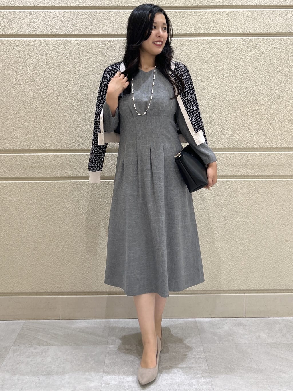 Momokaさんの「COUP DE CHANCE｜【手洗い可】幾何柄風ジャカードカーディガン」を使ったコーディネート