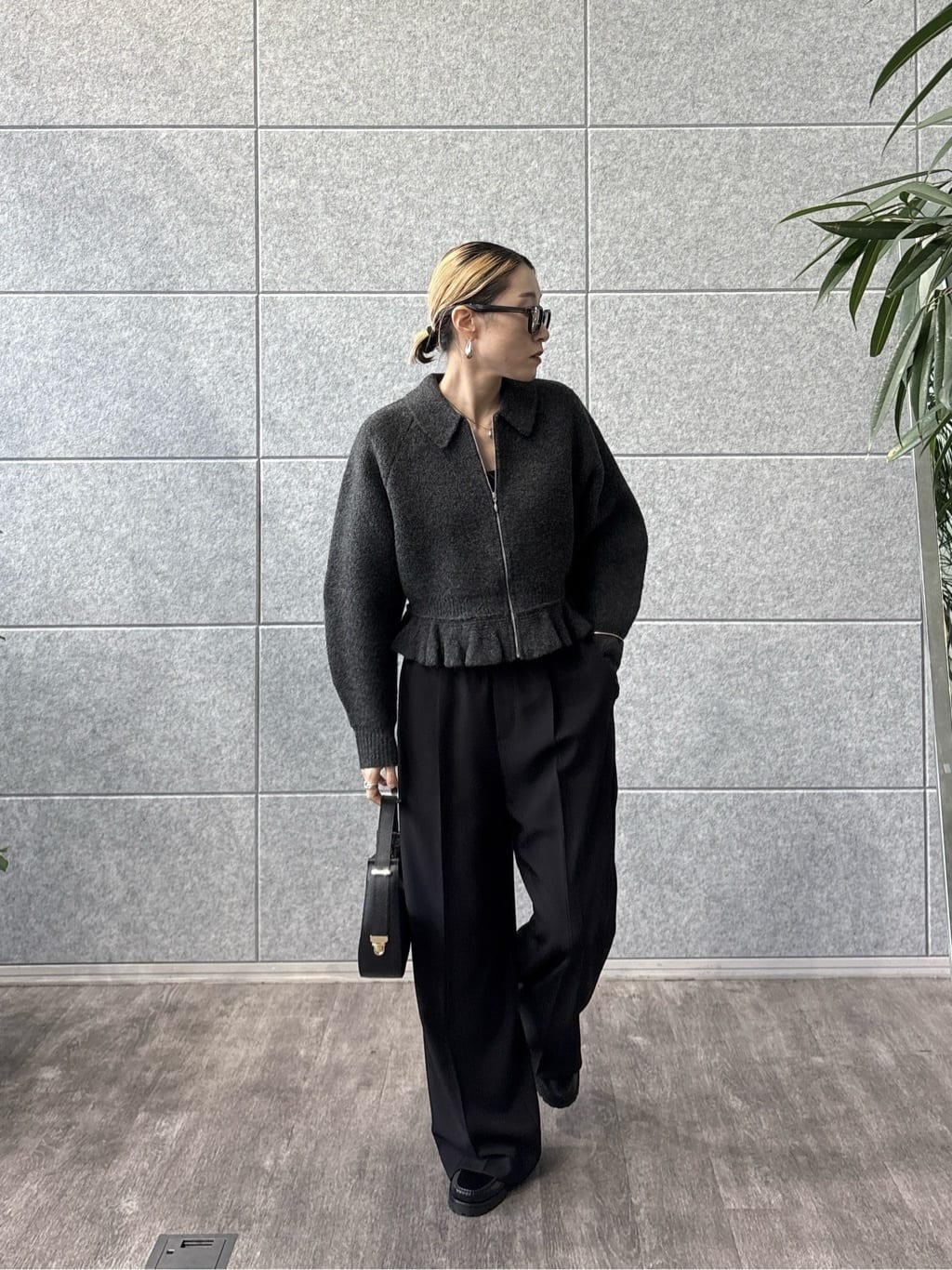 kotakiさんの「INDIVI｜Comfy SET UP｜イージーストレートワイドパンツ【セットアップ対応／通勤/カセット服】」を使ったコーディネート