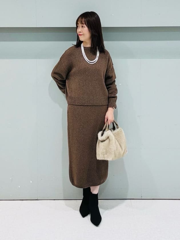 makiさんの「UNTITLED｜【セットアップ可/ゆったり】ウール混ラメニット」を使ったコーディネート