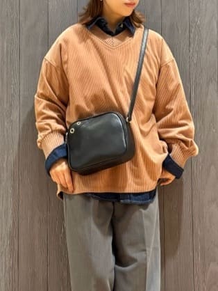 meiさんの「SHOO･LA･RUE｜【洗濯機可/S-LL】すっきり上品きれい見え タックワイドパンツ」を使ったコーディネート