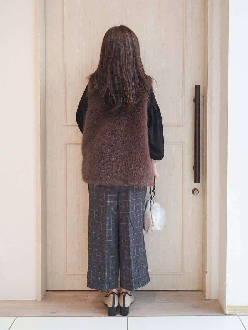mi-saさんの「SHOO･LA･RUE｜【2点セット/7分袖】大人のきれい見え お袖タック入りアクセ付きトップス」を使ったコーディネート