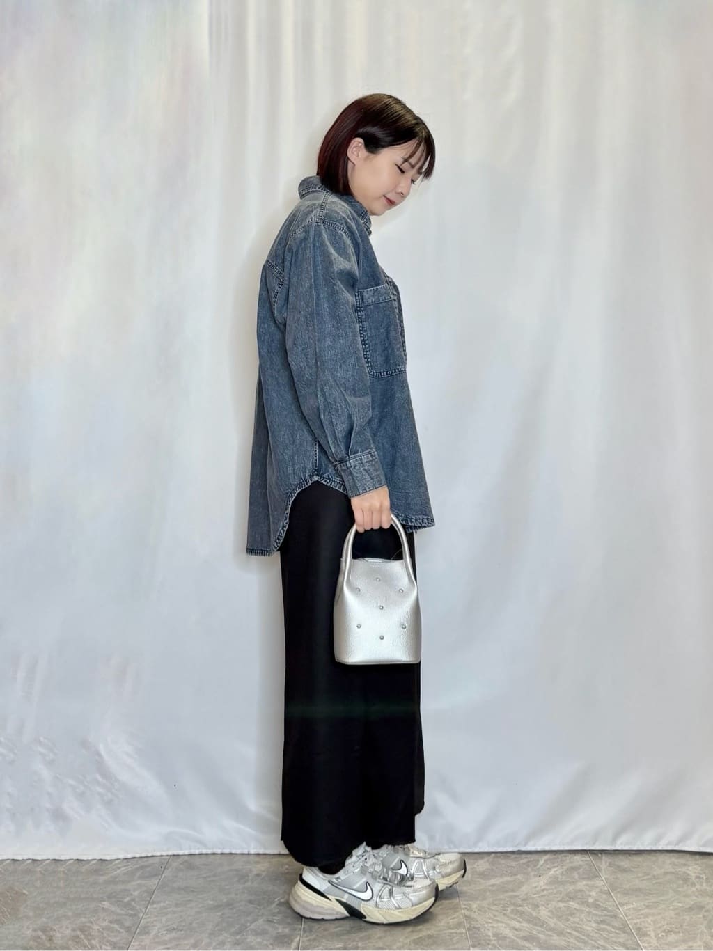 ネリさんの「SHOO･LA･RUE｜【S-LL/ひんやり/UV】選べる6柄でそれぞれ欲しくなる プリントTシャツ」を使ったコーディネート