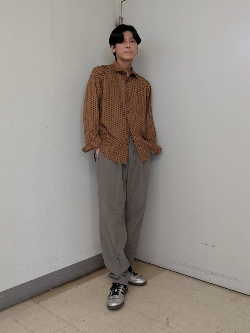 ryoさんの「TAKEO KIKUCHI｜ボーラーハット柄 長袖シャツ」を使ったコーディネート