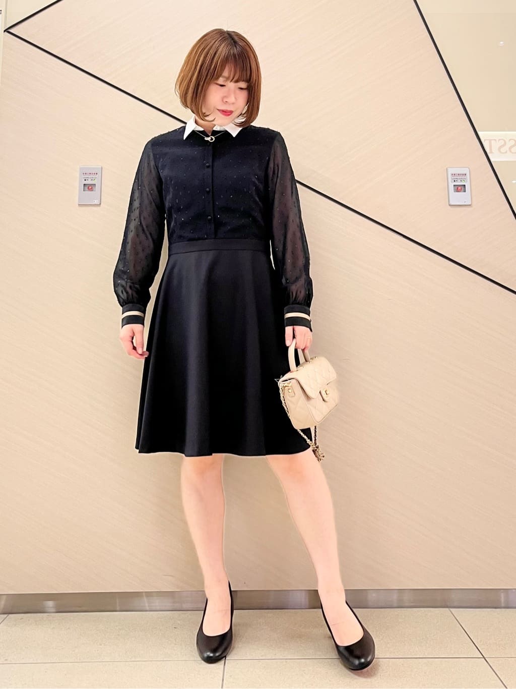 yahataさんの「DRESSTERIOR｜◆【ウォッシャブル/きれいめ】フィルムドットクレリックワンピース」を使ったコーディネート