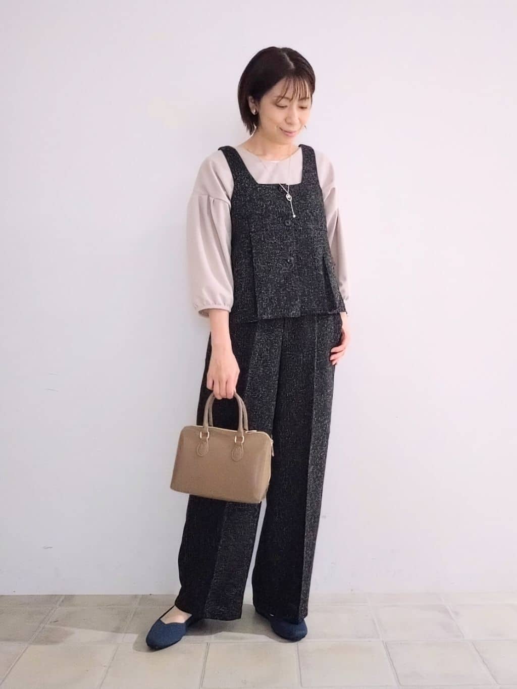 miomioさんの「SHOO･LA･RUE｜【2点セット】着るだけで決まる クラシカルなツイード調セットアップ」を使ったコーディネート
