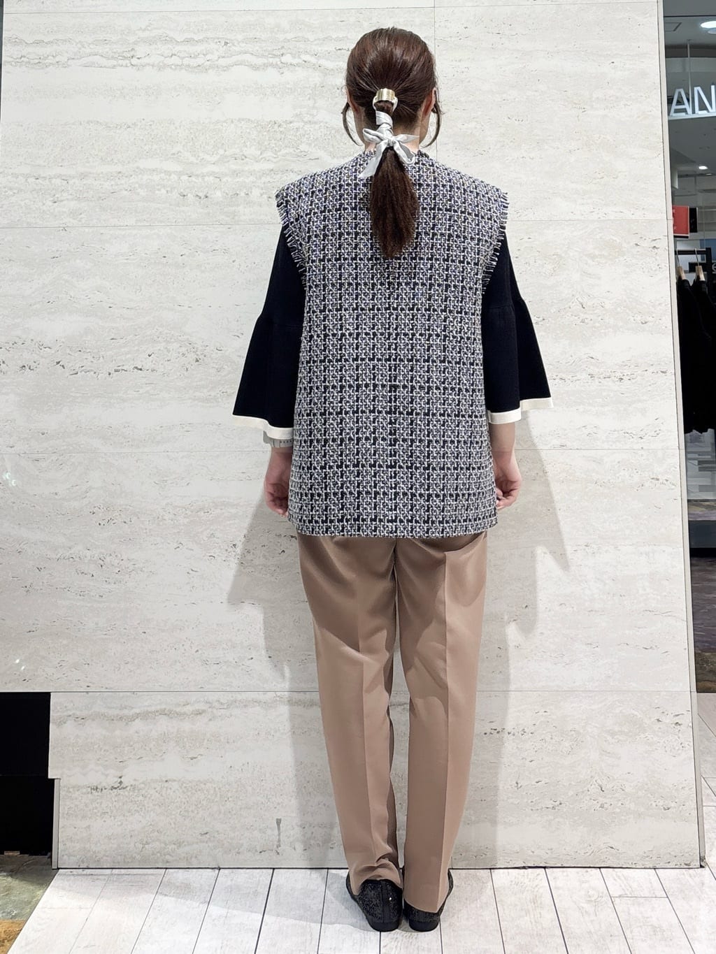 かほさんの「OPAQUE.CLIP｜ステップヘムテーパードパンツ／セットアップ対応可【洗濯機洗い可】」を使ったコーディネート