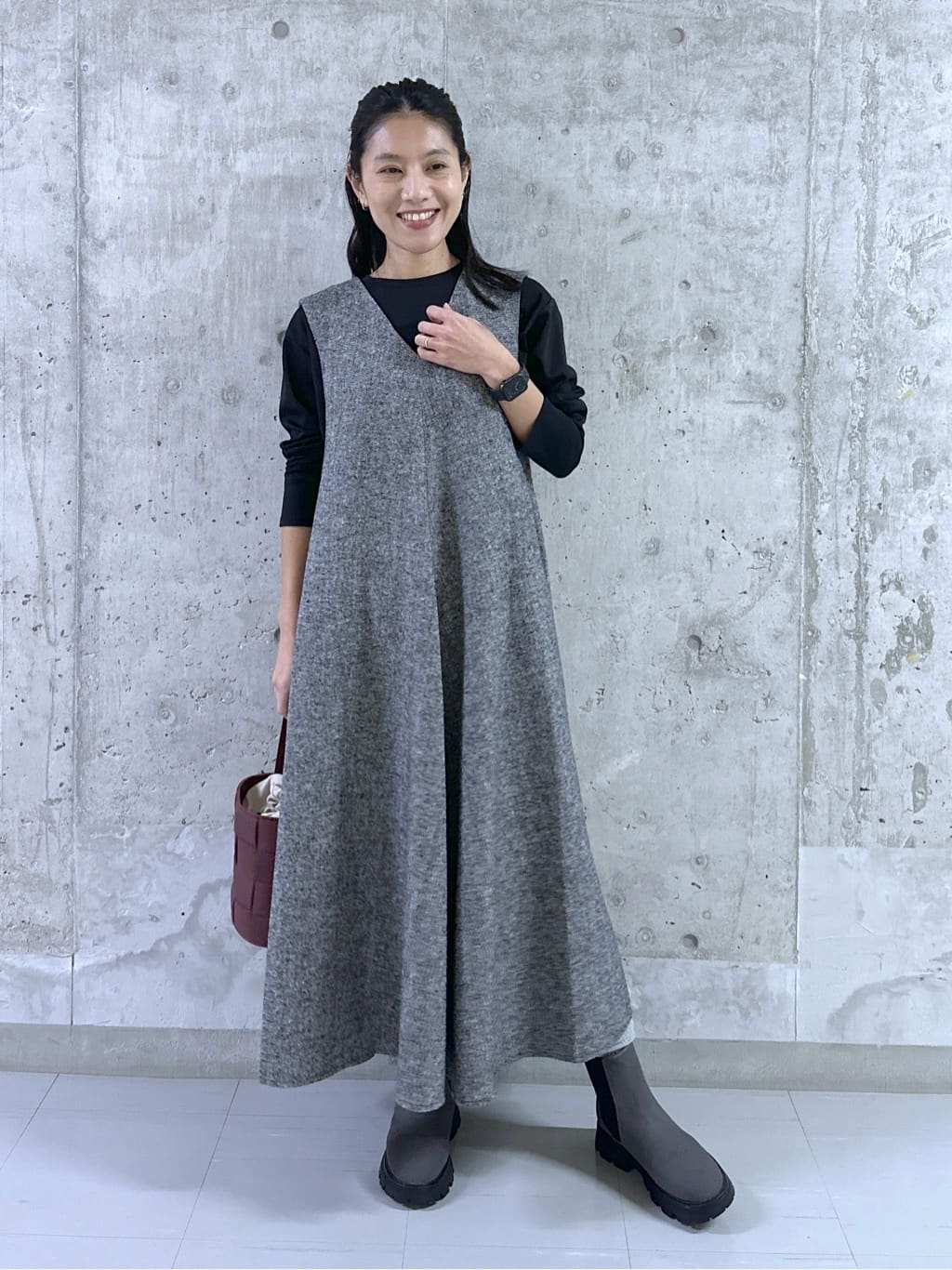 kumiさんの「Dessin｜【洗える】Vネックジャンパースカート」を使ったコーディネート