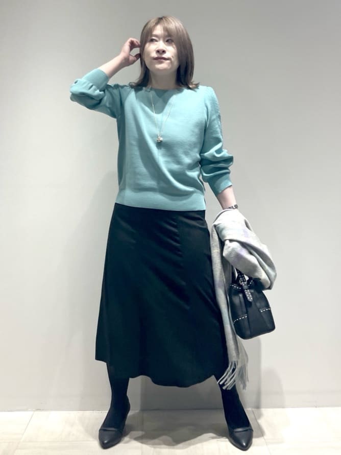 関根さんの「Reflect｜【通勤】スエードライクフレアスカート」を使ったコーディネート