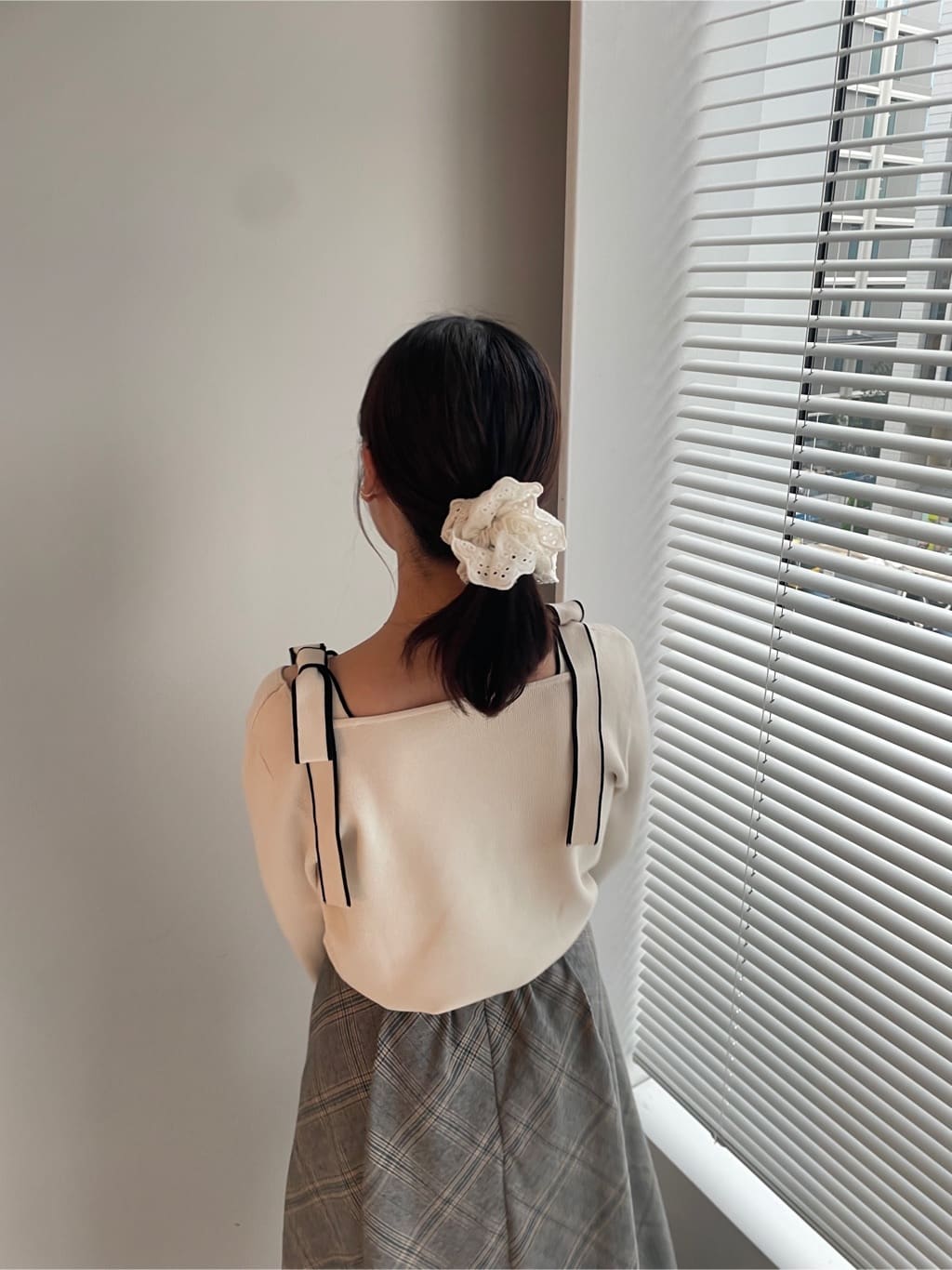 abeさんの「Couture brooch｜【通勤・大人可愛い】TRチェックスカート」を使ったコーディネート