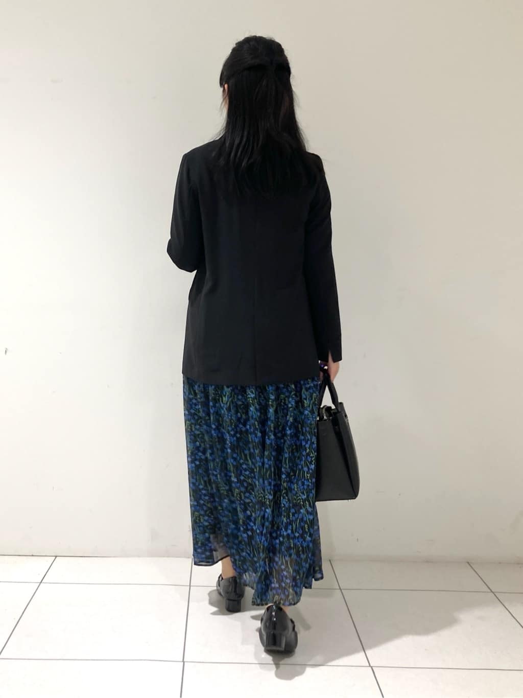 momokoさんの「INDIVI｜【軽く羽織れる！】ダブルジャケット」を使ったコーディネート