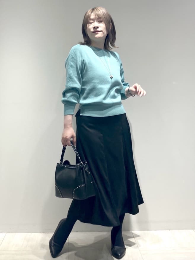関根さんの「Reflect｜【通勤】スエードライクフレアスカート」を使ったコーディネート