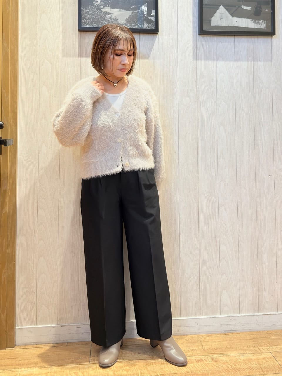 Megさんの「SHOO･LA･RUE｜【洗濯機可/S-LL】すっきり上品きれい見え タックワイドパンツ」を使ったコーディネート