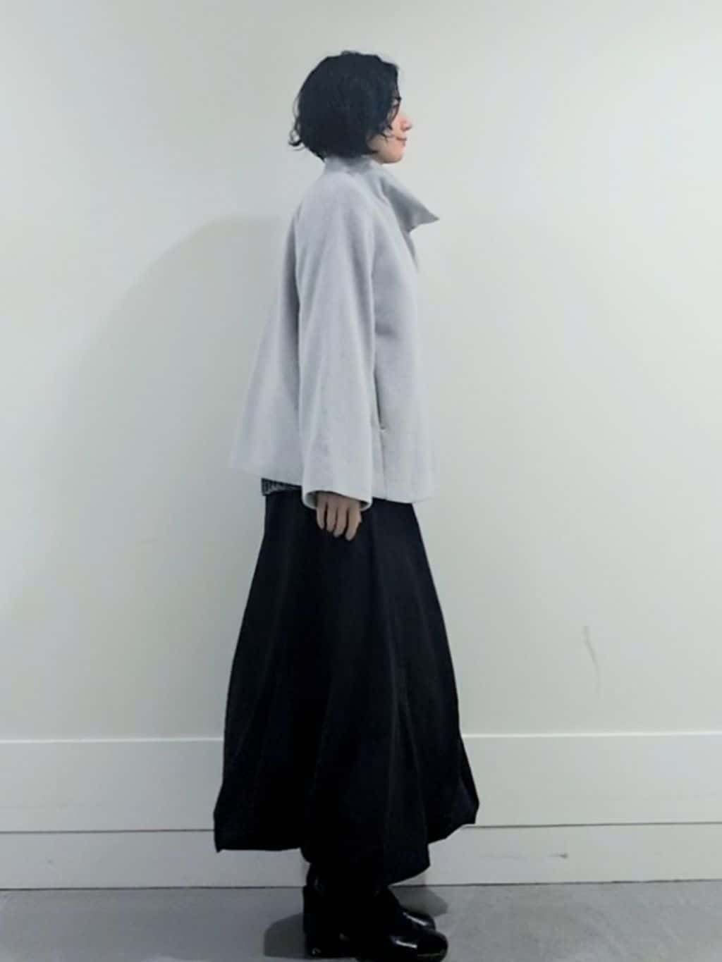 ミズタさんの「UNTITLED｜【着回しが効く／オンオフアウター】ウールショートコート」を使ったコーディネート