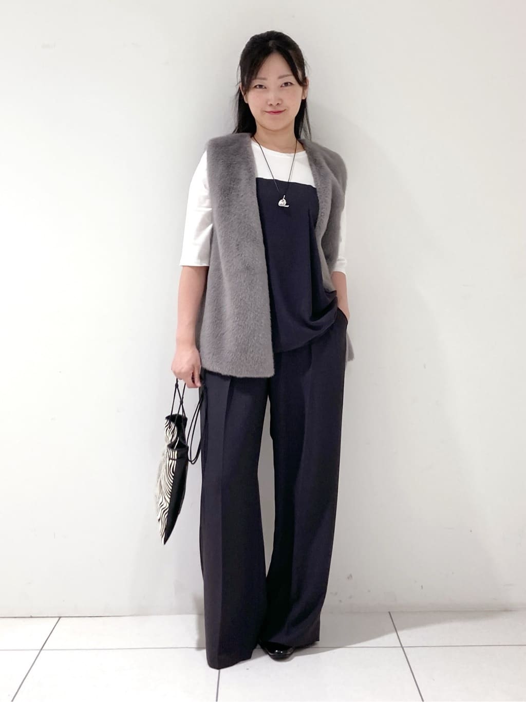 momokoさんの「INDIVI｜ミンク調フェイクファージレ」を使ったコーディネート